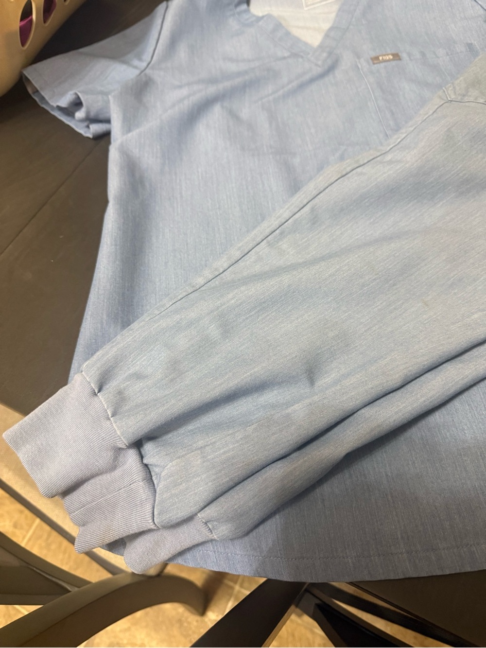 Figs Light Blue Scrub Set Size Medium - Picture 2 of 4